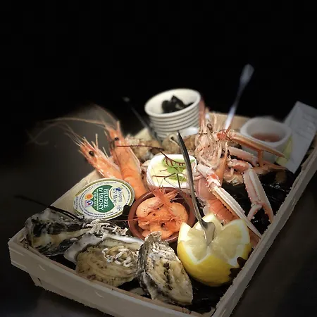 Du Port מלון LʼAiguillon-sur-Mer