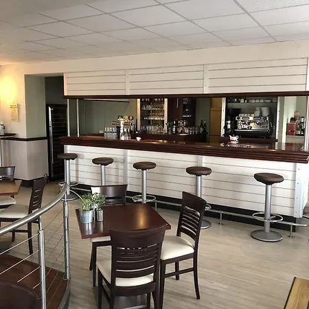 Du Port Hotel LʼAiguillon-sur-Mer