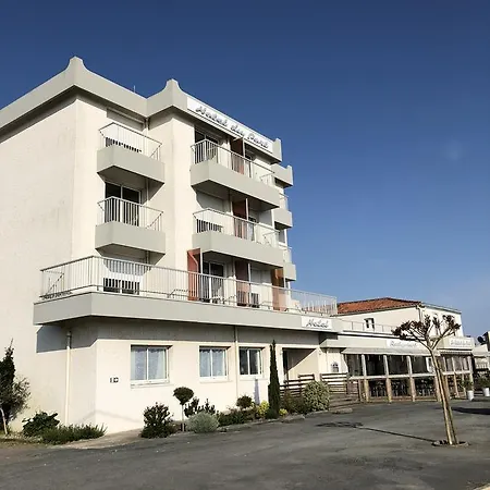 Du Port 3*